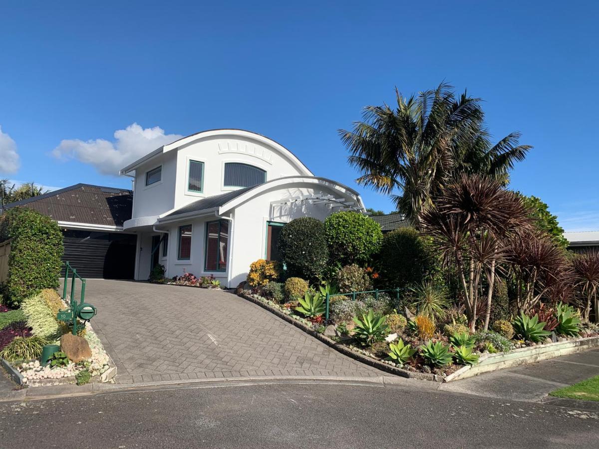 Luxury Home Next To Ocean And Walkway New Plymouth Exterior foto